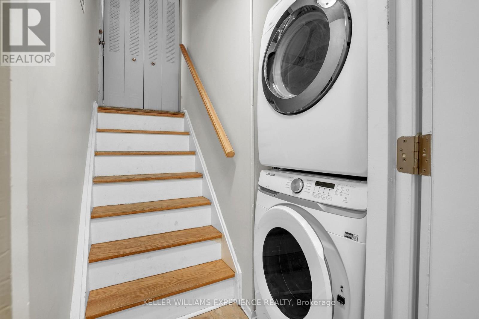 124 Springdale Drive, Barrie, Ontario  L4M 4Y2 - Photo 13 - S12951814