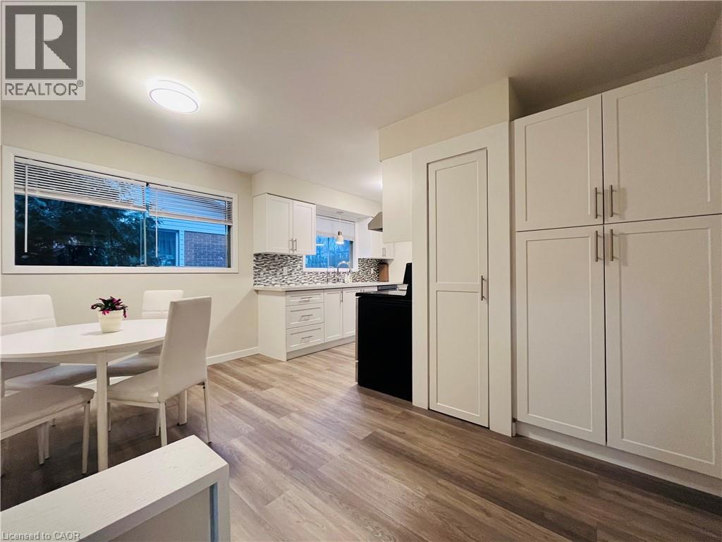 243 Appleby Line, Burlington, Ontario  L7L 2X3 - Photo 9 - 40817210