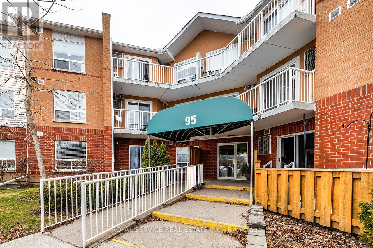 208 - 95 Wellington Street, Clarington, Ontario  L1C 5A1 - Photo 1 - E12952212