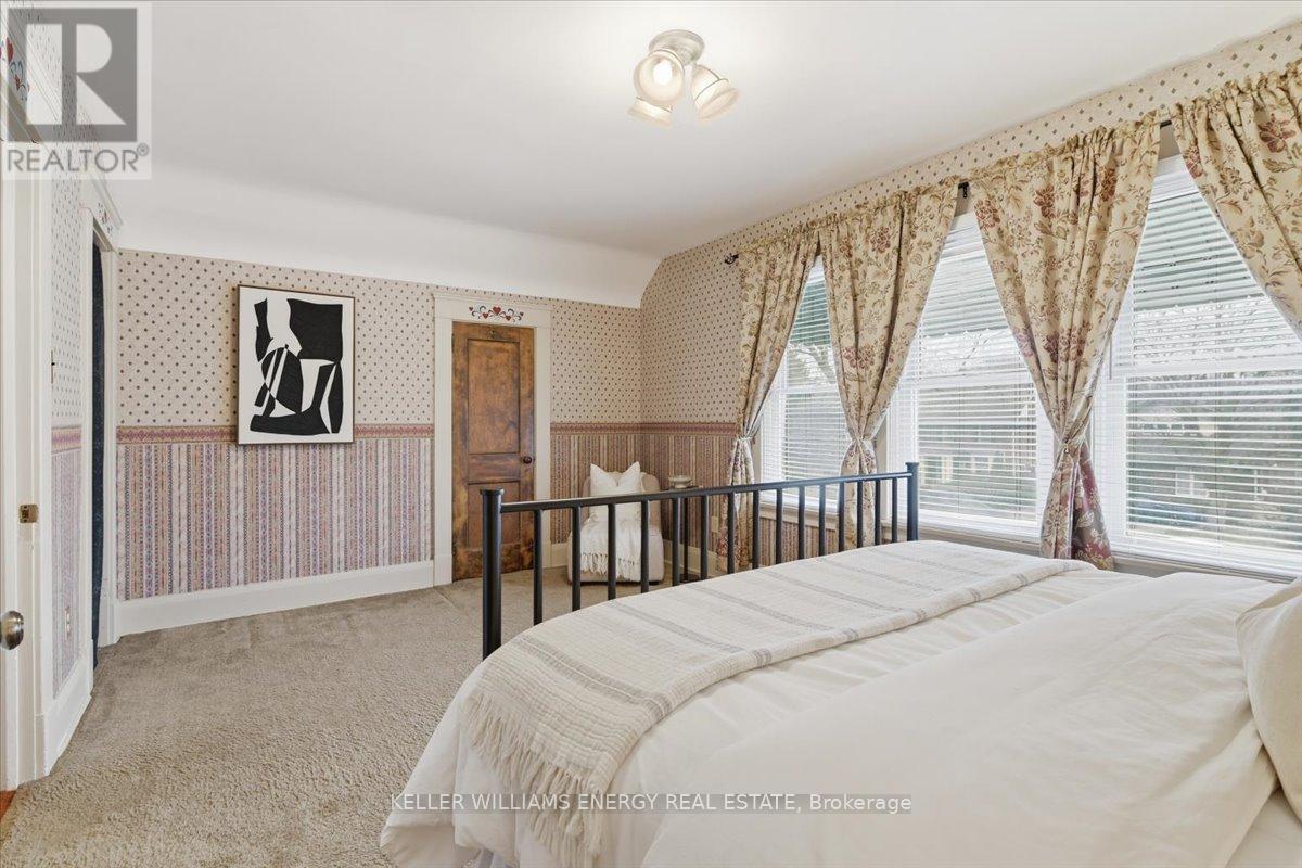 482 Simcoe Street N, Oshawa, Ontario  L1G 4T6 - Photo 13 - E12952228