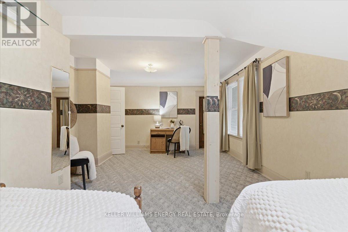 482 Simcoe Street N, Oshawa, Ontario  L1G 4T6 - Photo 16 - E12952228