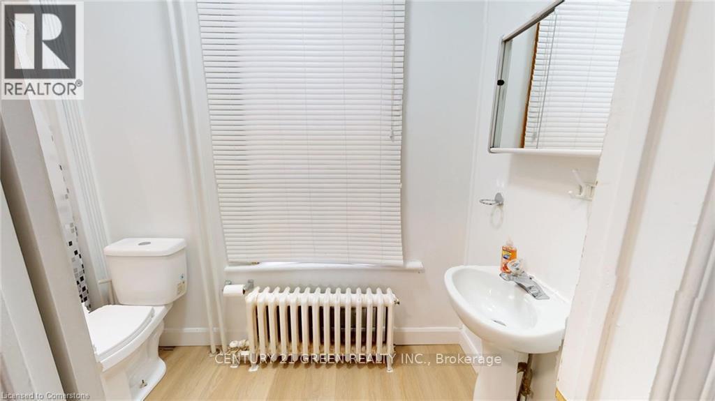 36 Mitchell Avenue, Toronto, Ontario  M6J 1B9 - Photo 5 - C12931604