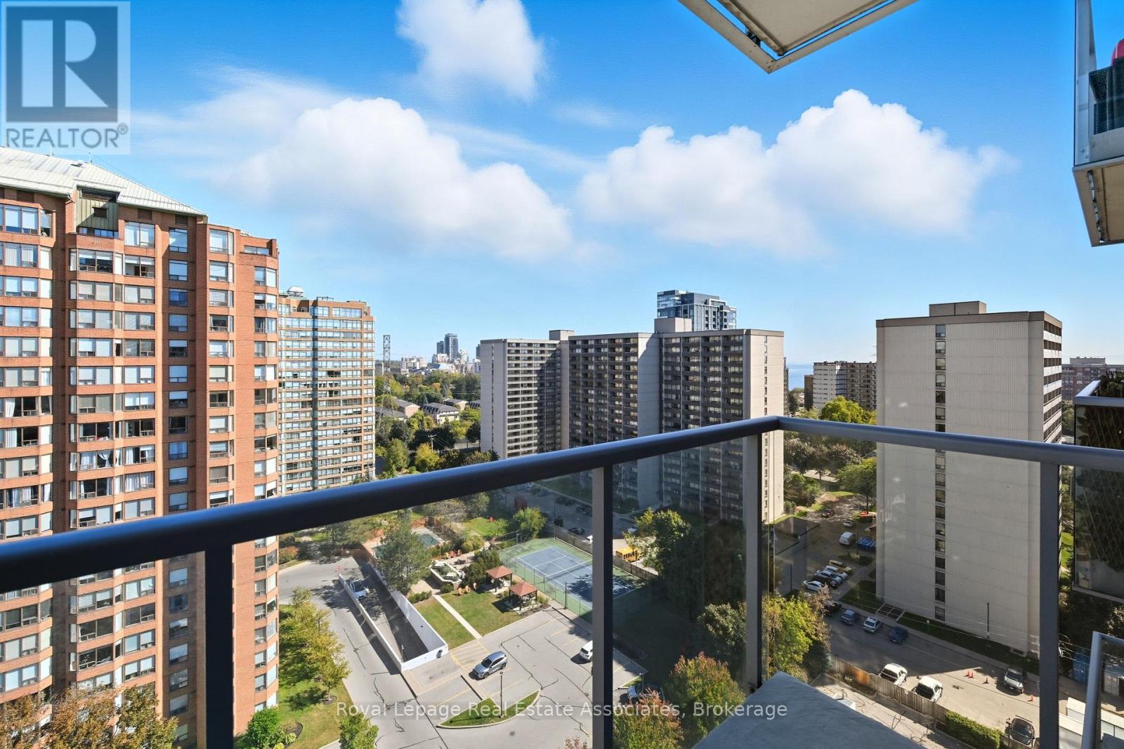 1407 - 551 Maple Avenue, Burlington, Ontario  L7S 1M7 - Photo 13 - W12951804