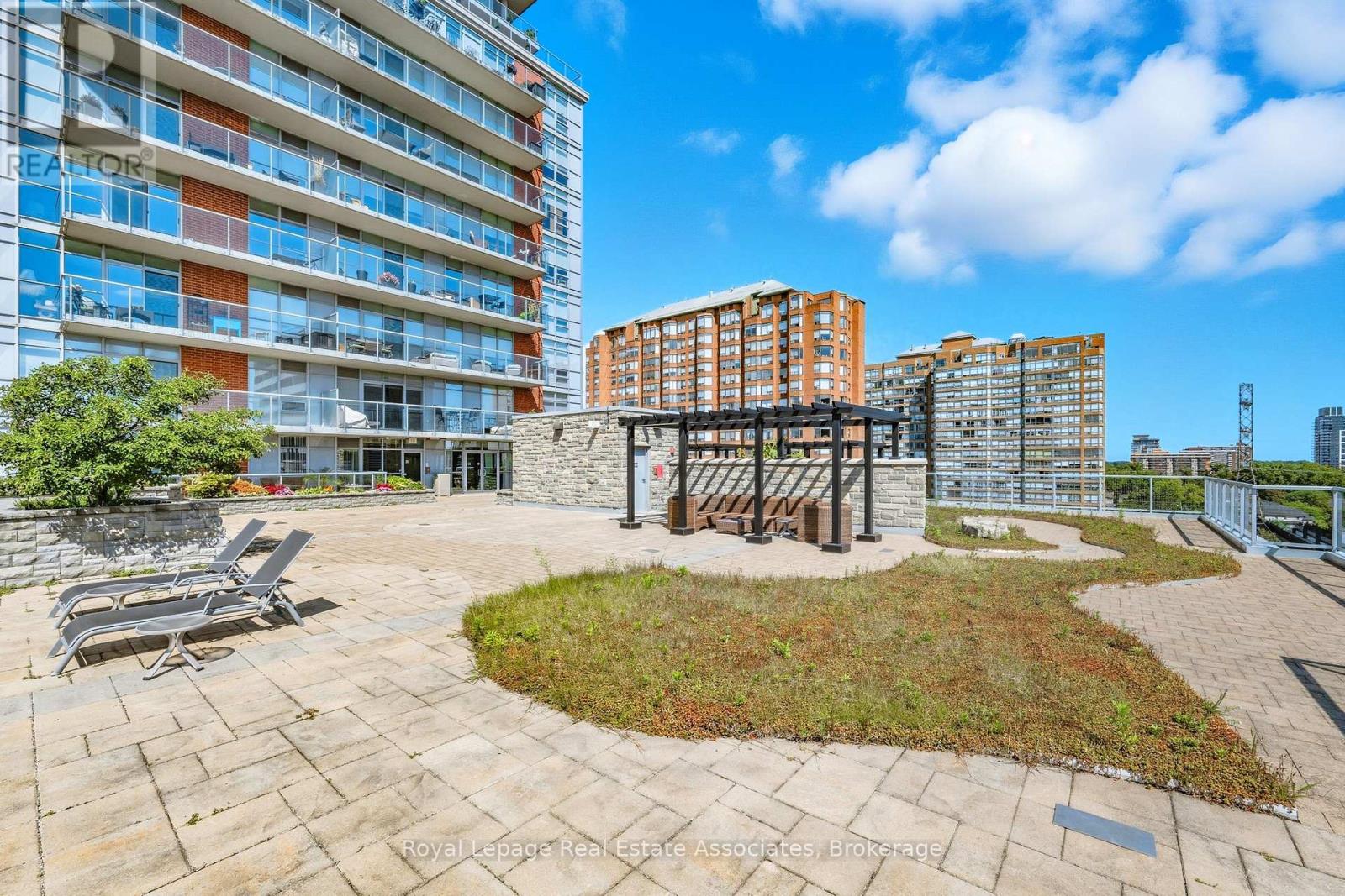 1407 - 551 Maple Avenue, Burlington, Ontario  L7S 1M7 - Photo 44 - W12951804