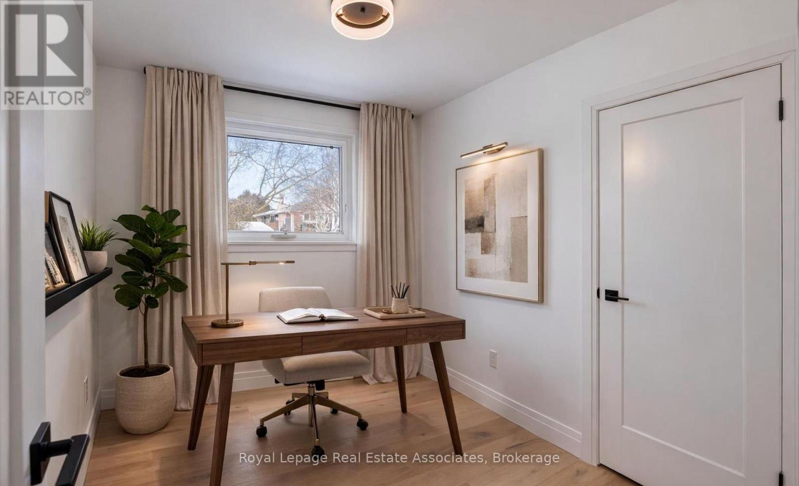 1898 Barsuda Drive, Mississauga, Ontario  L5J 1V5 - Photo 21 - W12951856