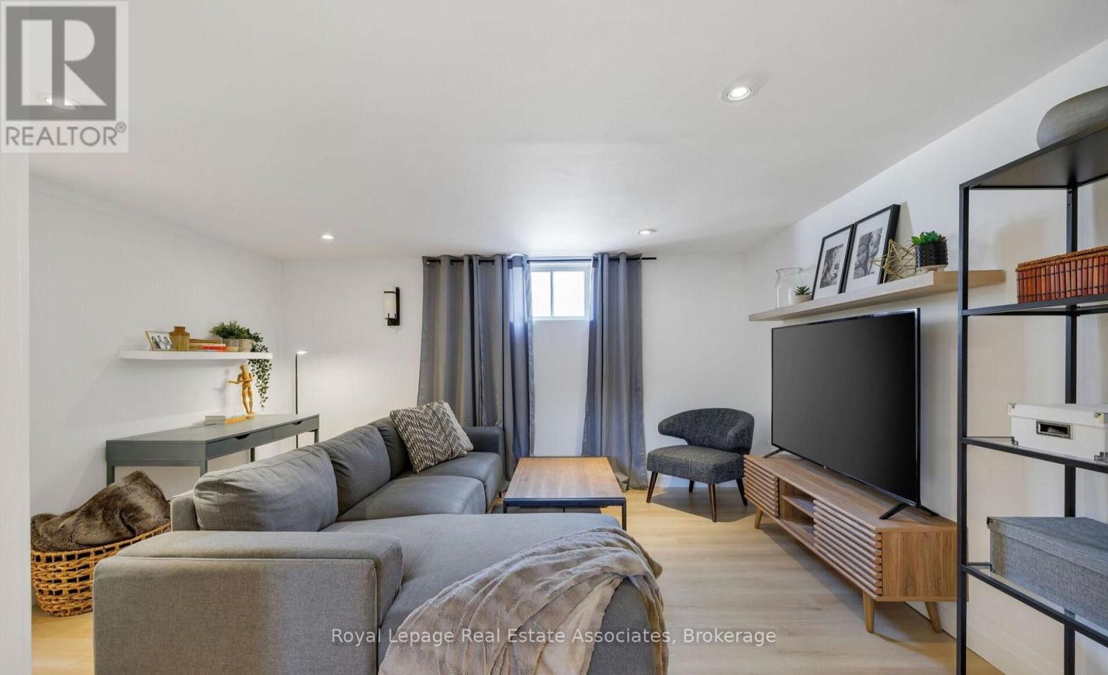 1898 Barsuda Drive, Mississauga, Ontario  L5J 1V5 - Photo 29 - W12951856