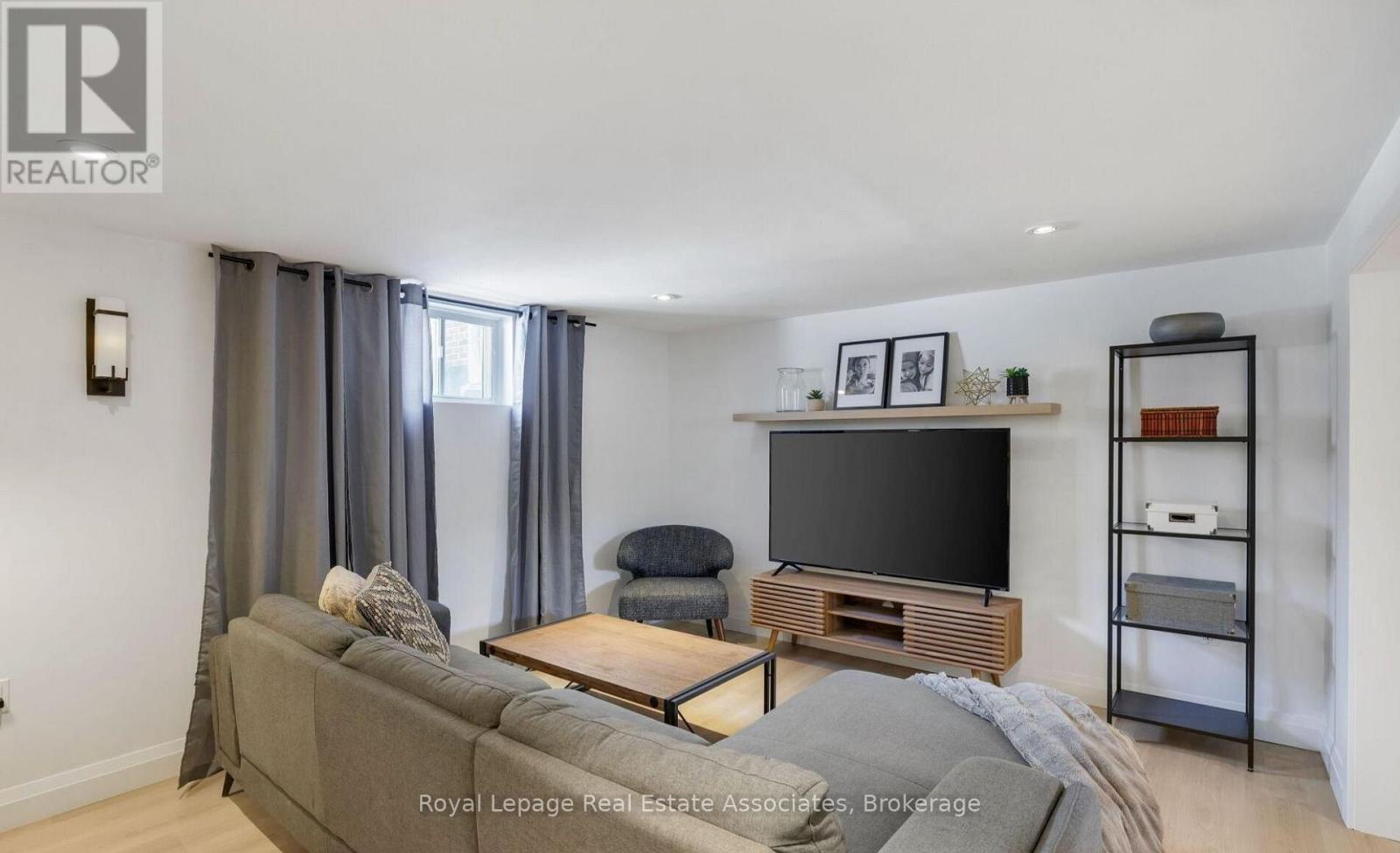 1898 Barsuda Drive, Mississauga, Ontario  L5J 1V5 - Photo 30 - W12951856