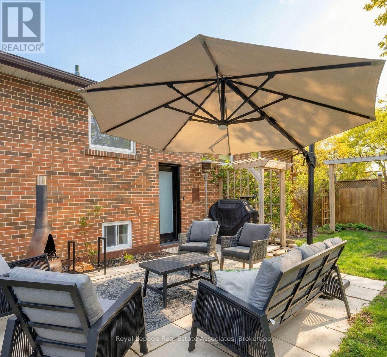 1898 Barsuda Drive, Mississauga, Ontario  L5J 1V5 - Photo 43 - W12951856