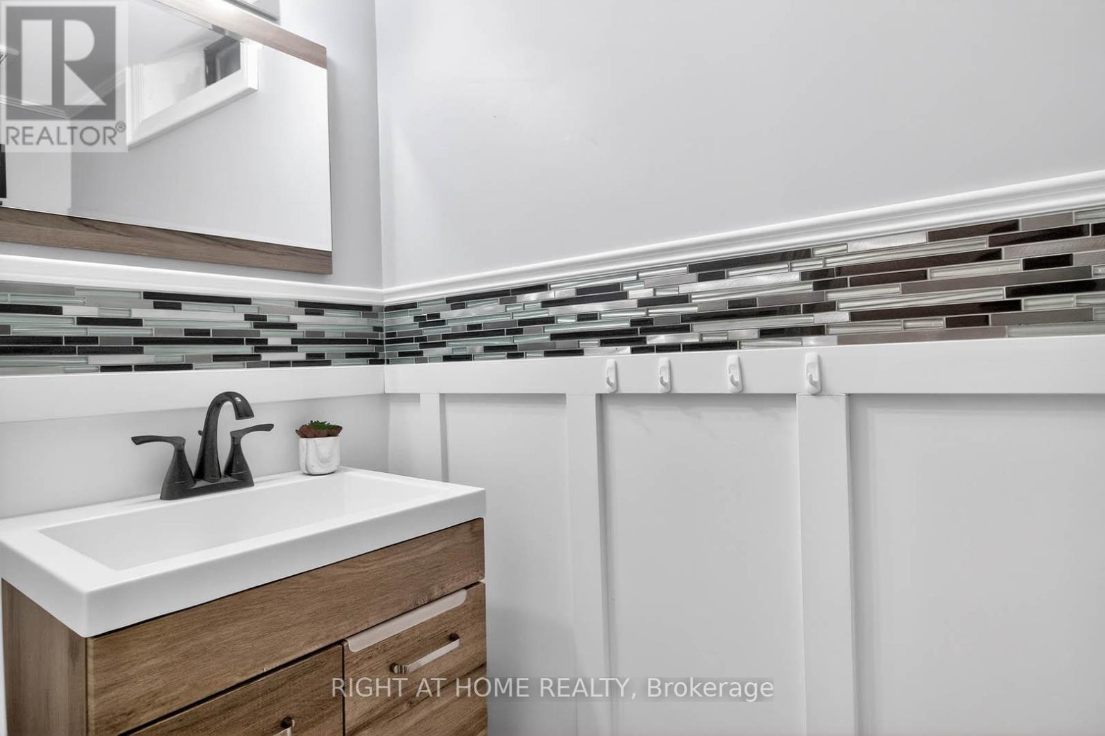 531 Fothergill Boulevard, Burlington, Ontario  L7L 6G1 - Photo 17 - W12951878