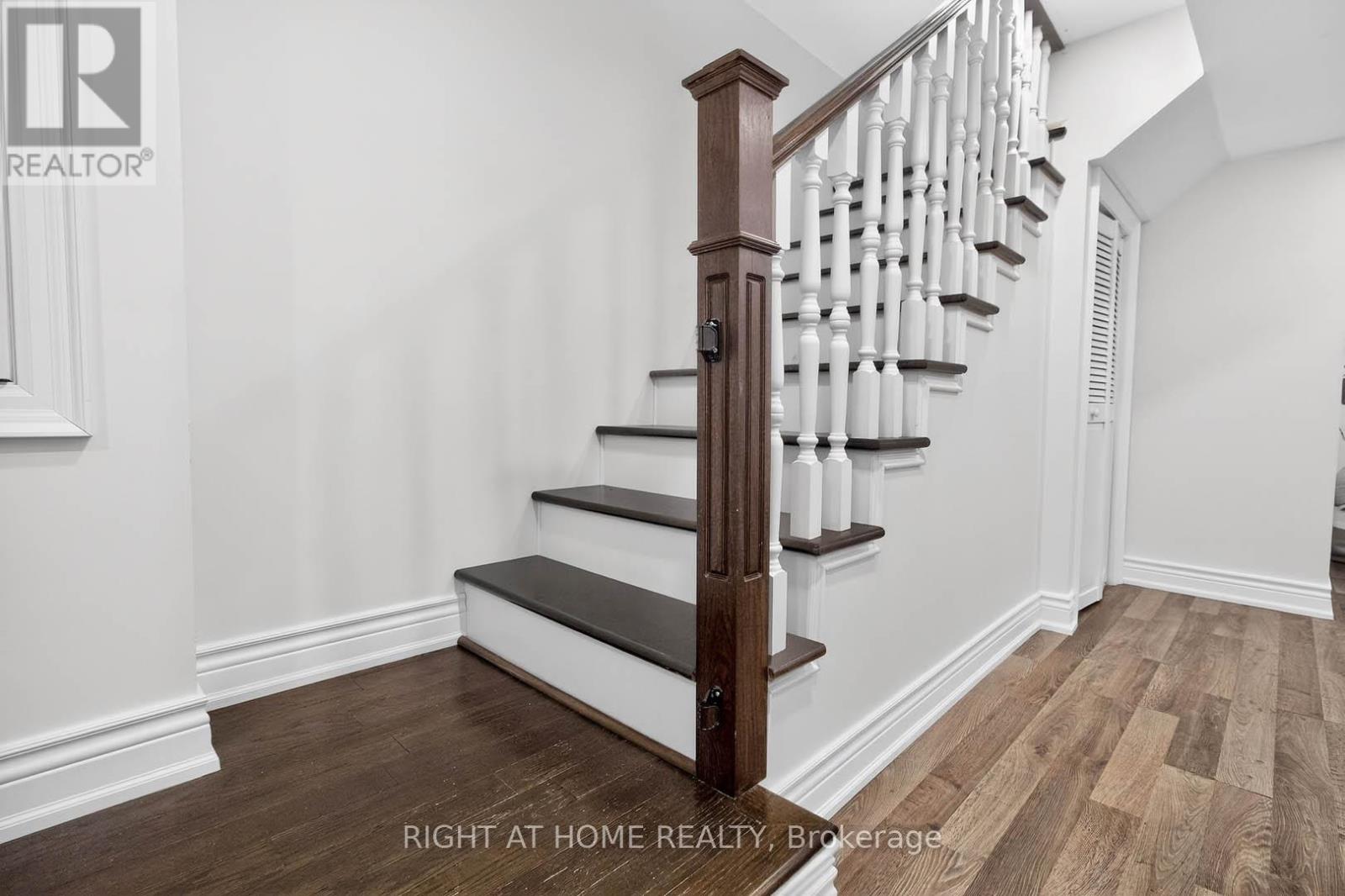 531 Fothergill Boulevard, Burlington, Ontario  L7L 6G1 - Photo 18 - W12951878