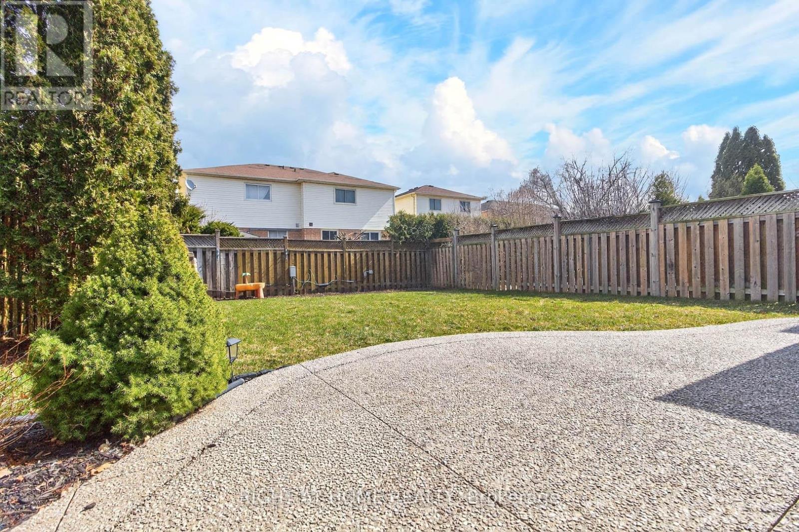 531 Fothergill Boulevard, Burlington, Ontario  L7L 6G1 - Photo 22 - W12951878