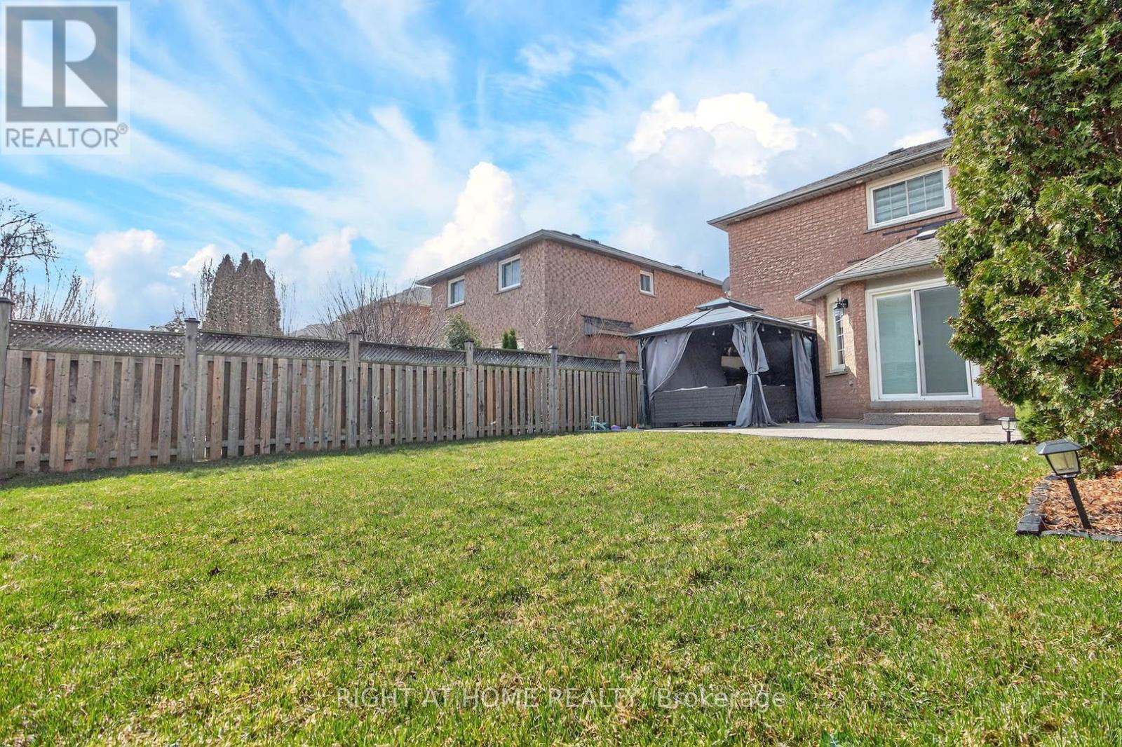 531 Fothergill Boulevard, Burlington, Ontario  L7L 6G1 - Photo 24 - W12951878