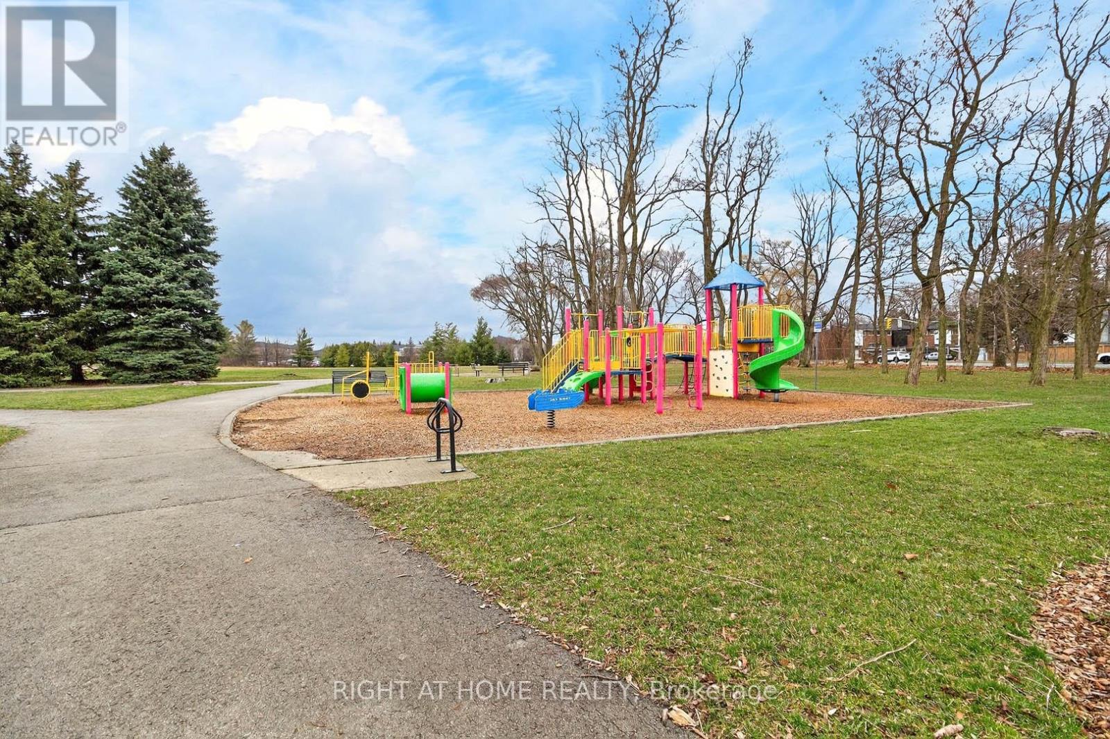 531 Fothergill Boulevard, Burlington, Ontario  L7L 6G1 - Photo 27 - W12951878