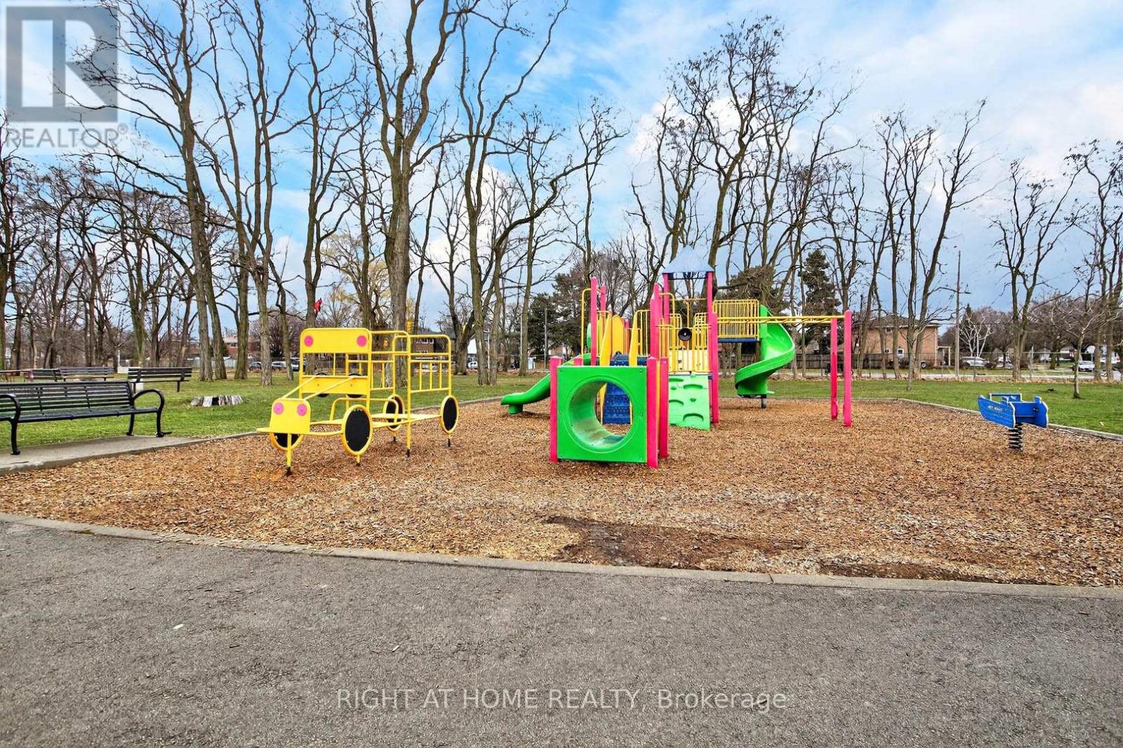 531 Fothergill Boulevard, Burlington, Ontario  L7L 6G1 - Photo 28 - W12951878