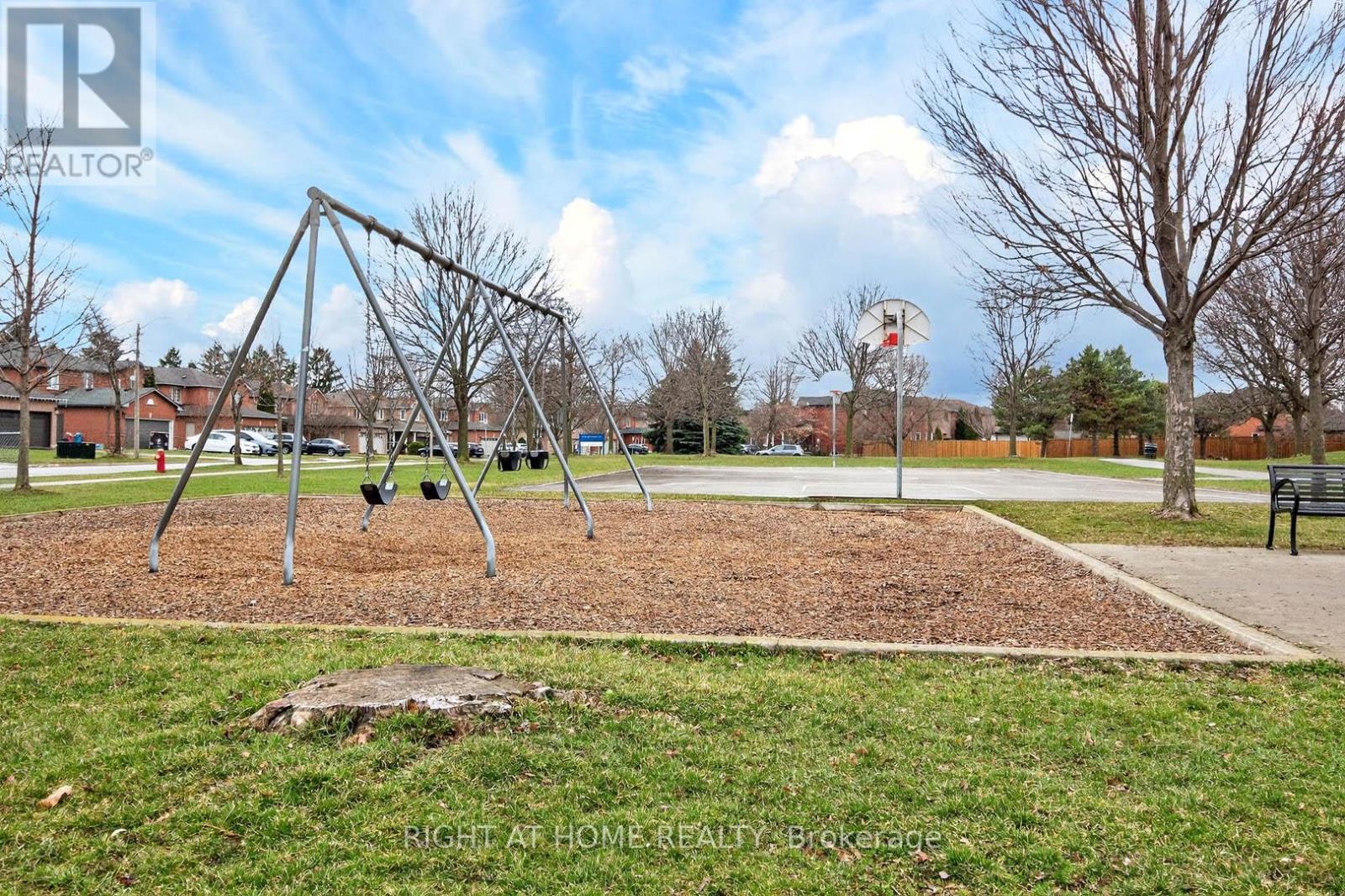 531 Fothergill Boulevard, Burlington, Ontario  L7L 6G1 - Photo 30 - W12951878