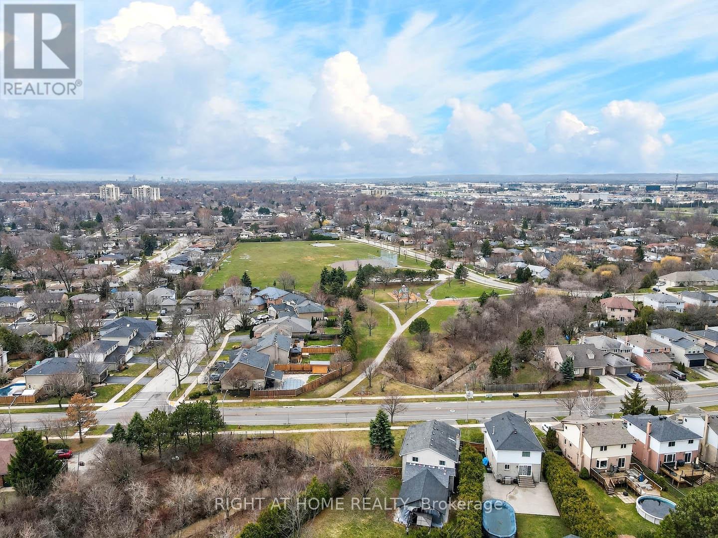 531 Fothergill Boulevard, Burlington, Ontario  L7L 6G1 - Photo 31 - W12951878