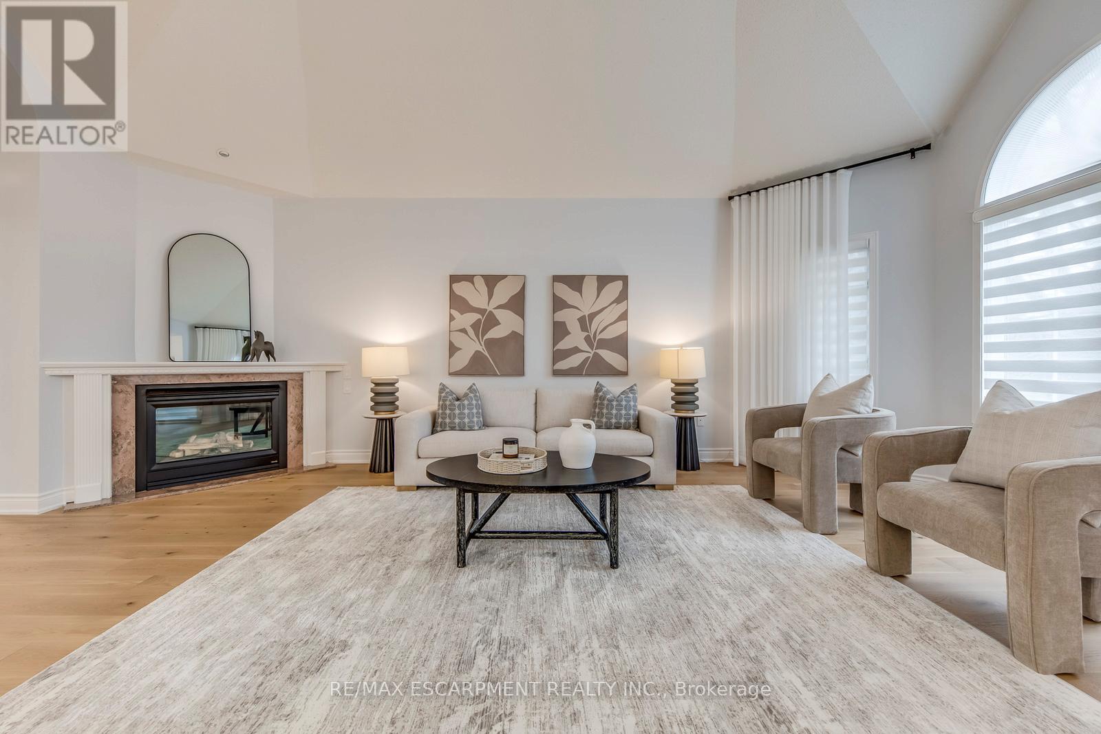 4366 Latimer Crescent, Burlington, Ontario  L7M 4R2 - Photo 10 - W12951882