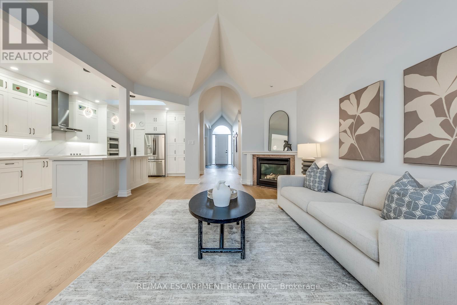 4366 Latimer Crescent, Burlington, Ontario  L7M 4R2 - Photo 11 - W12951882