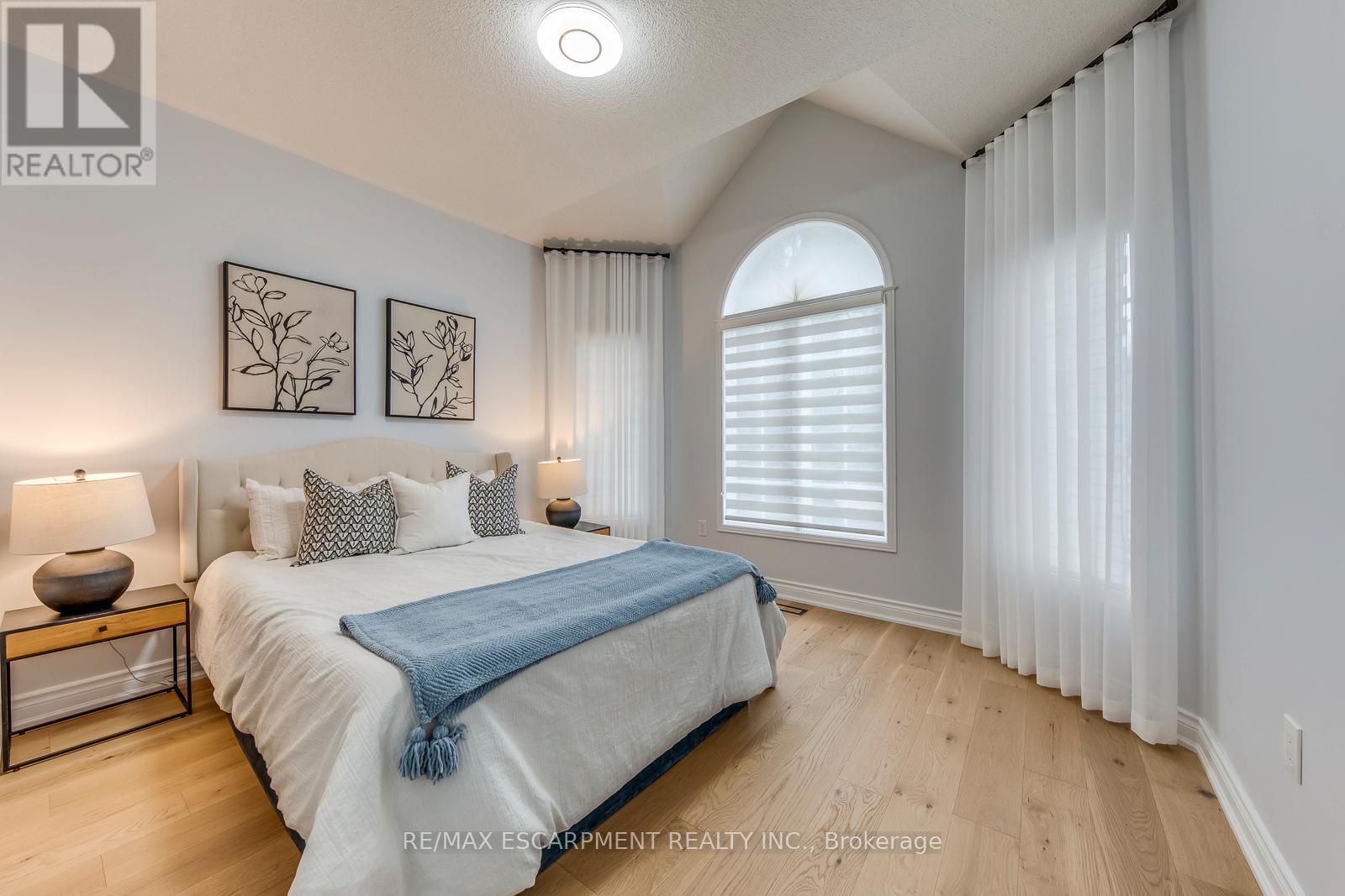 4366 Latimer Crescent, Burlington, Ontario  L7M 4R2 - Photo 28 - W12951882