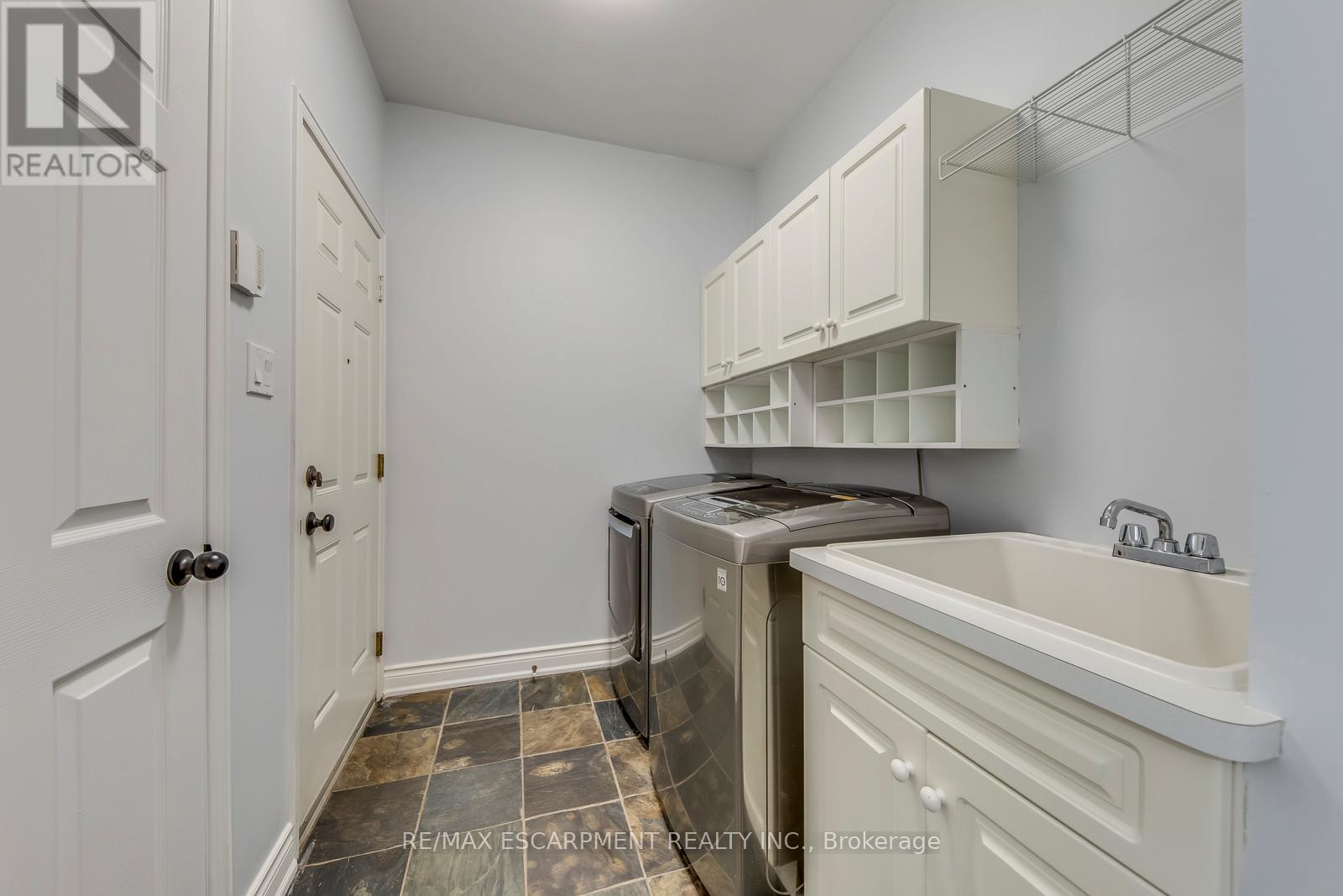 4366 Latimer Crescent, Burlington, Ontario  L7M 4R2 - Photo 32 - W12951882