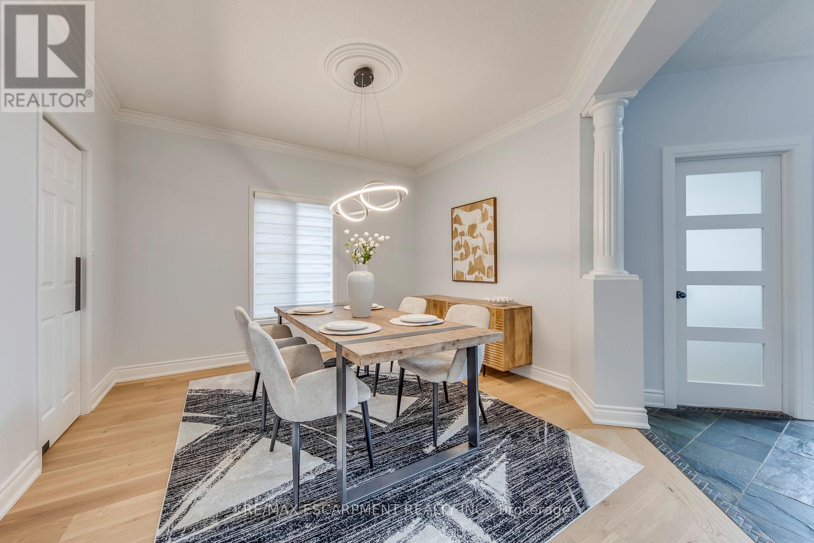 4366 Latimer Crescent, Burlington, Ontario  L7M 4R2 - Photo 6 - W12951882