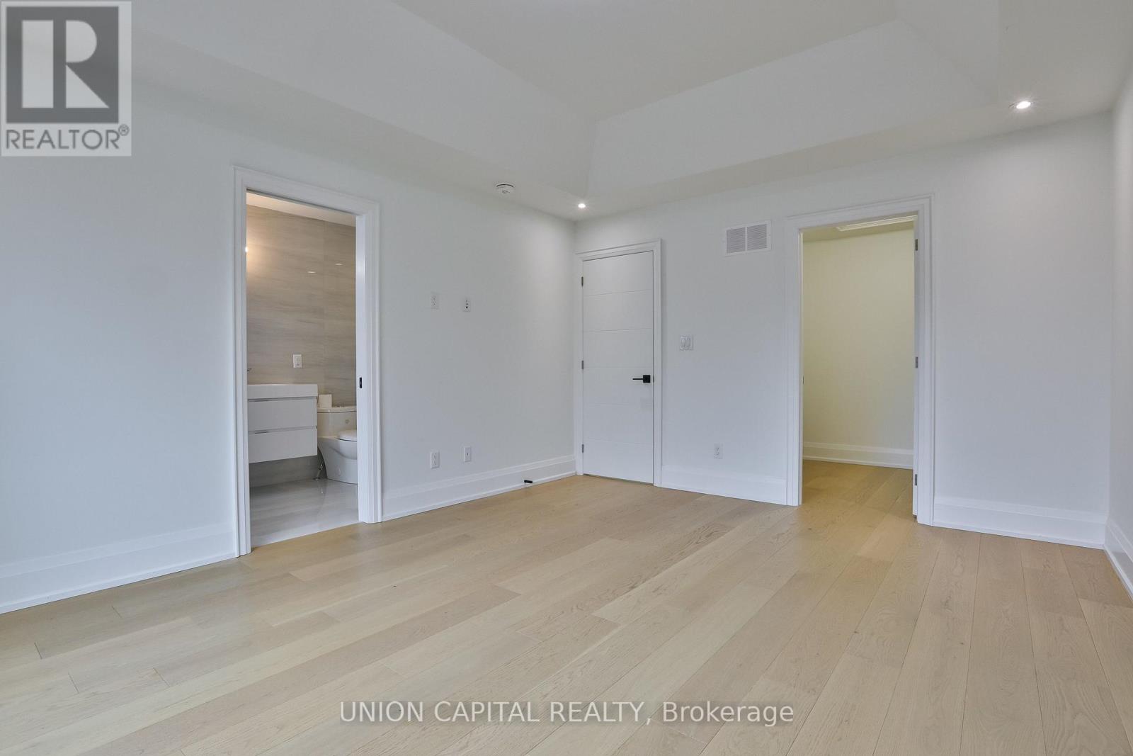 6 Milton Street, Toronto, Ontario  M8Y 2X5 - Photo 21 - W12951918