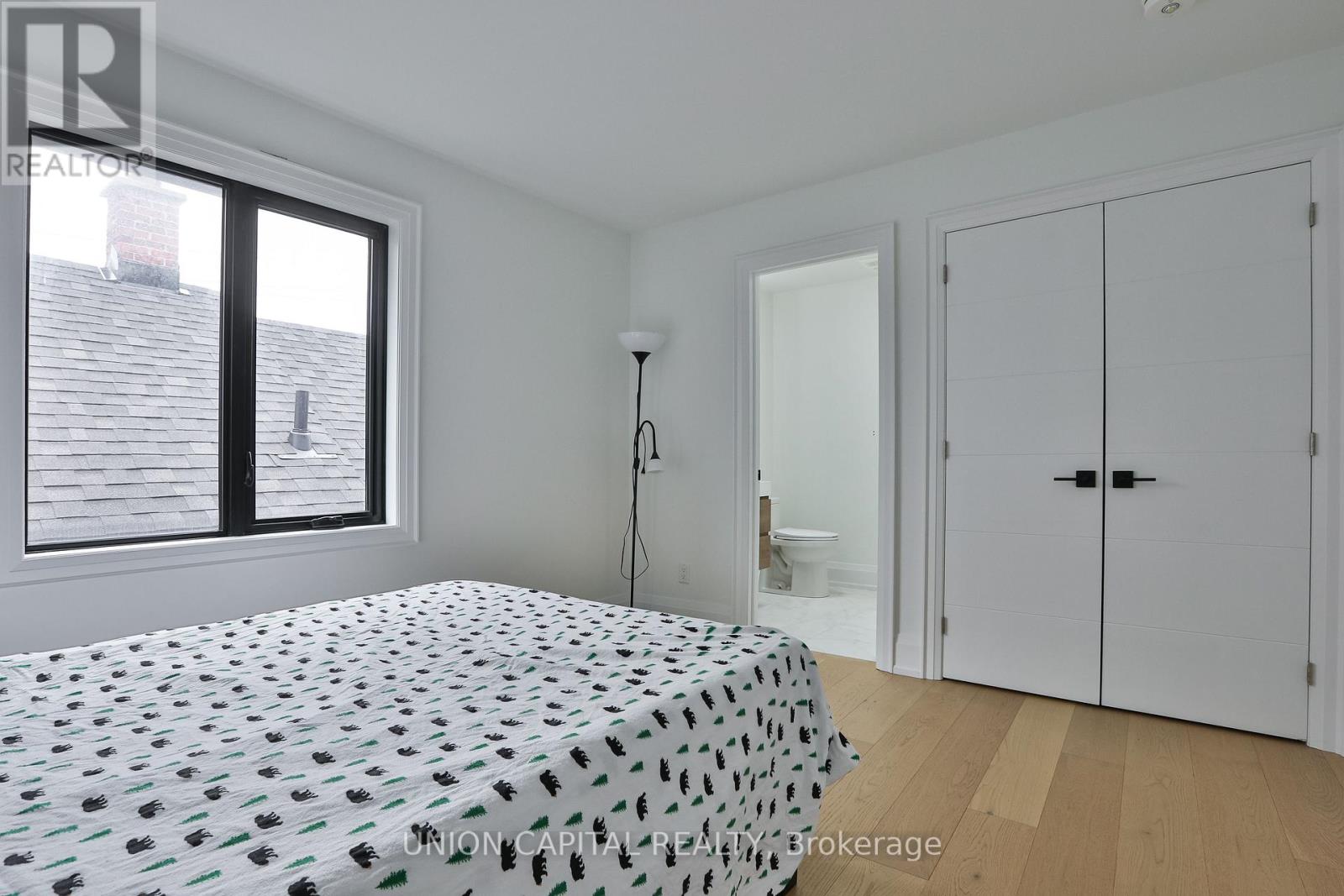 6 Milton Street, Toronto, Ontario  M8Y 2X5 - Photo 26 - W12951918