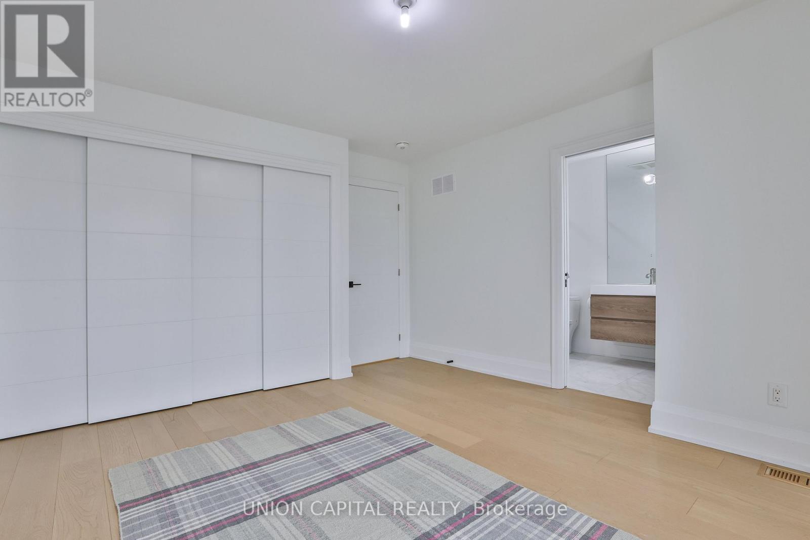 6 Milton Street, Toronto, Ontario  M8Y 2X5 - Photo 28 - W12951918