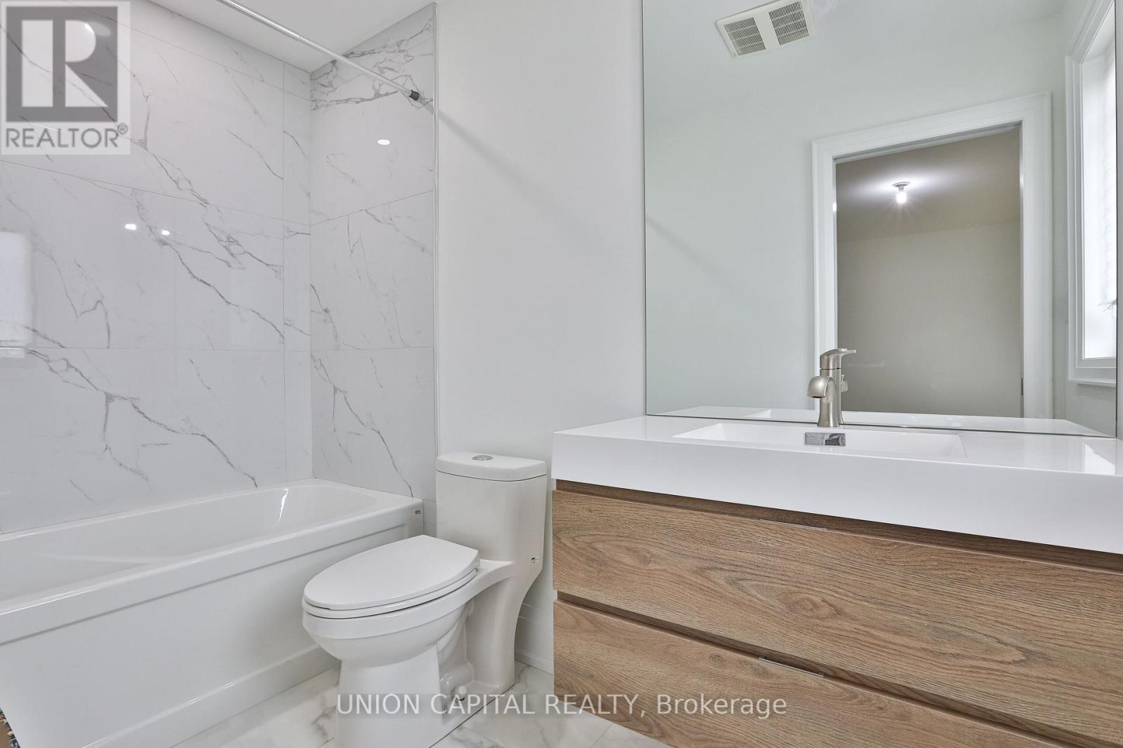 6 Milton Street, Toronto, Ontario  M8Y 2X5 - Photo 30 - W12951918