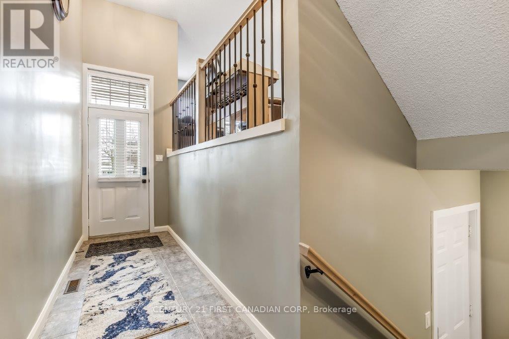 2 - 609 Colborne Street, London East, Ontario  N6B 2V3 - Photo 3 - X12952034