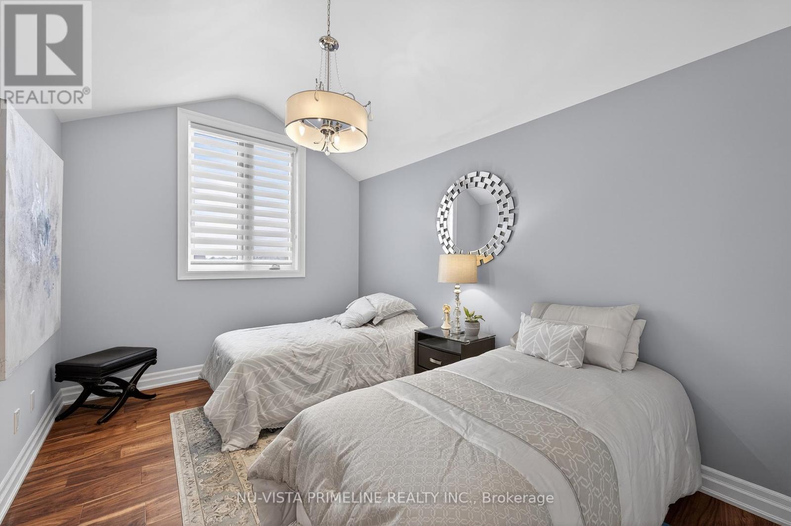 2217 Dauncey Crescent N, London North, Ontario  N5X 0M2 - Photo 36 - X12952122