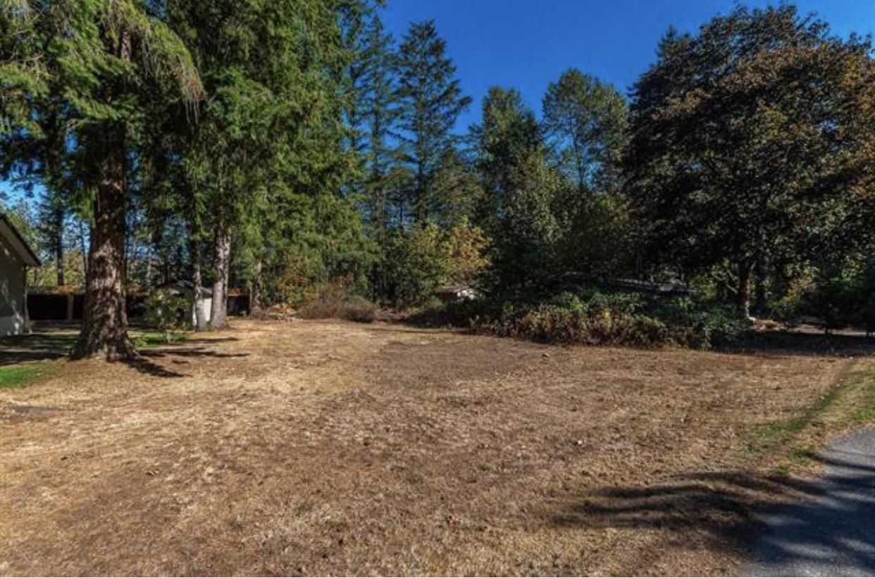 45981 Linzey Road, Cultus Lake East, Cultus Lake, British Columbia  V2R 5A8 - Photo 1 - R3101840