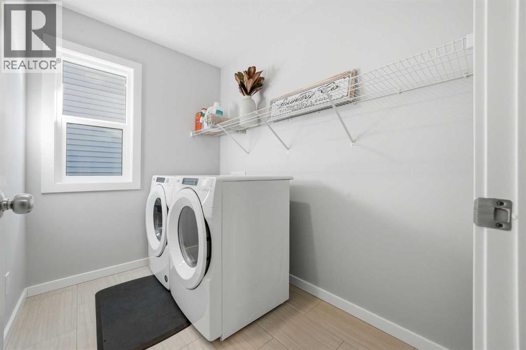 320 Sundown View, Cochrane, Alberta  T4C 2R2 - Photo 31 - A2292177