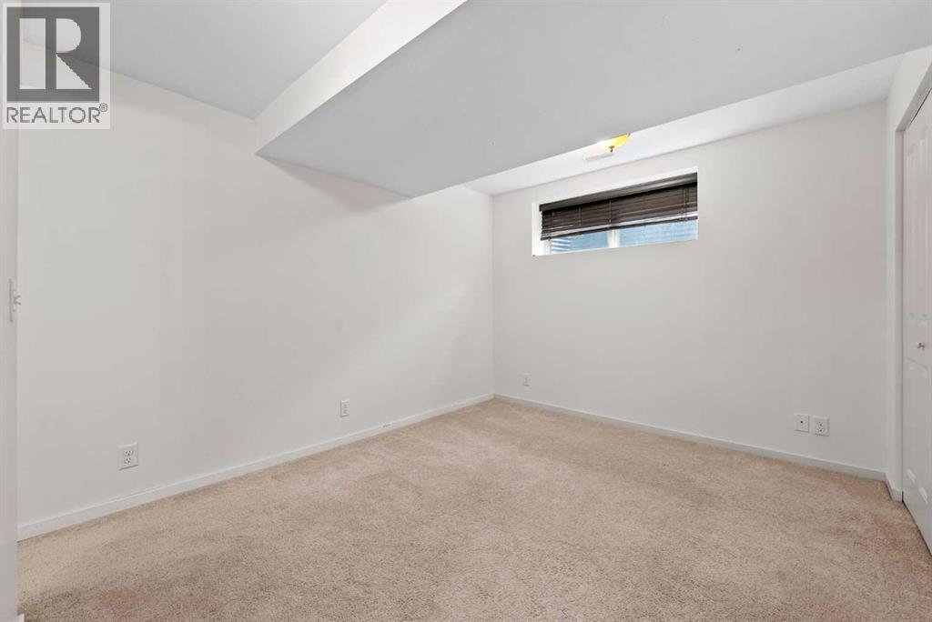 1082 Panatella Boulevard NW, Calgary, Alberta  T3K 0L2 - Photo 32 - A2293486