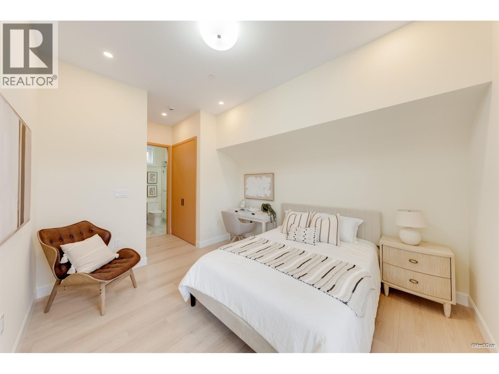 1 4503 W 15th Avenue, Vancouver, British Columbia  V6R 3B3 - Photo 13 - R3105738