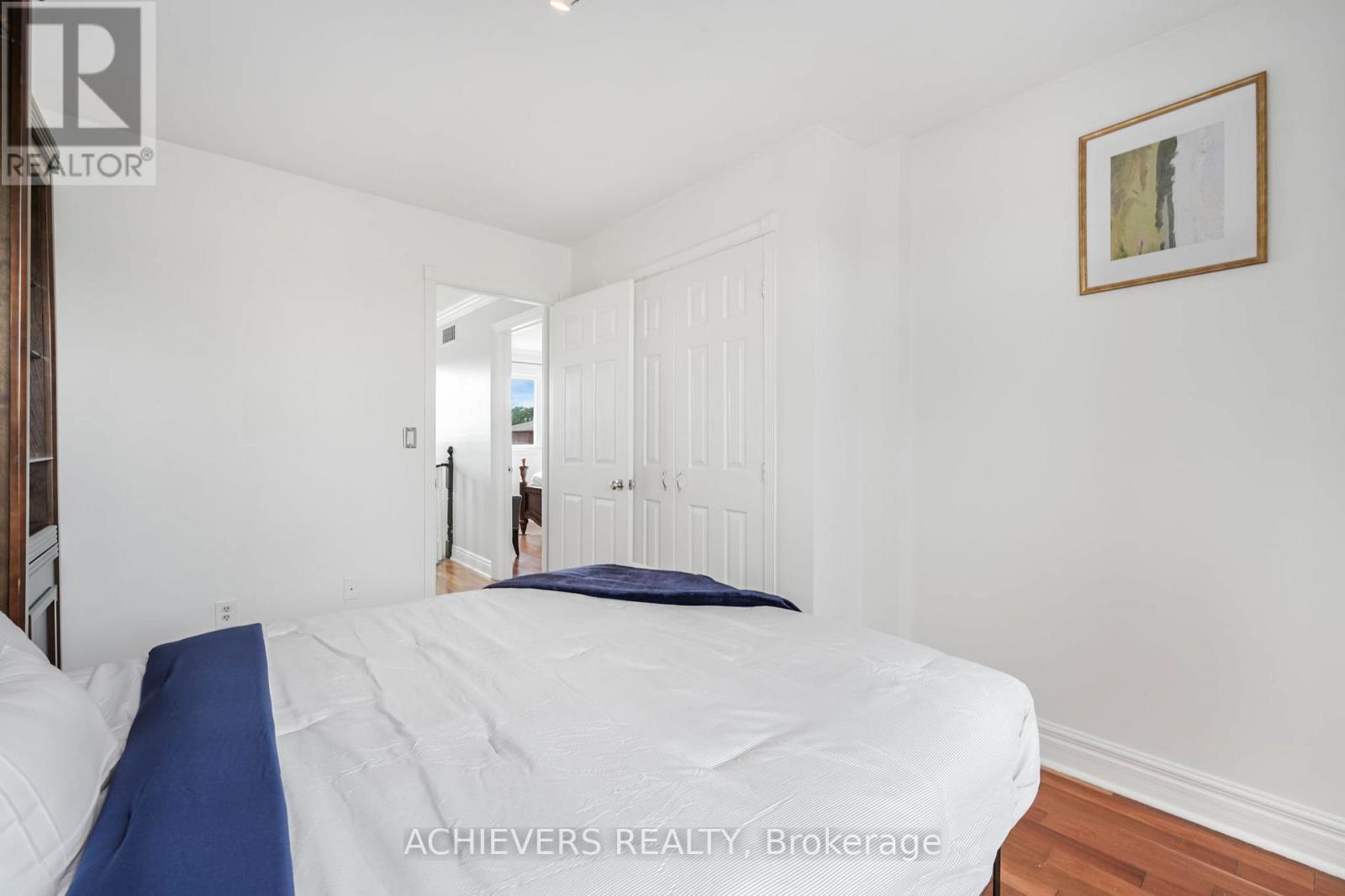 4024 Longo Circle E, Mississauga, Ontario  L4T 4C7 - Photo 24 - W12773266