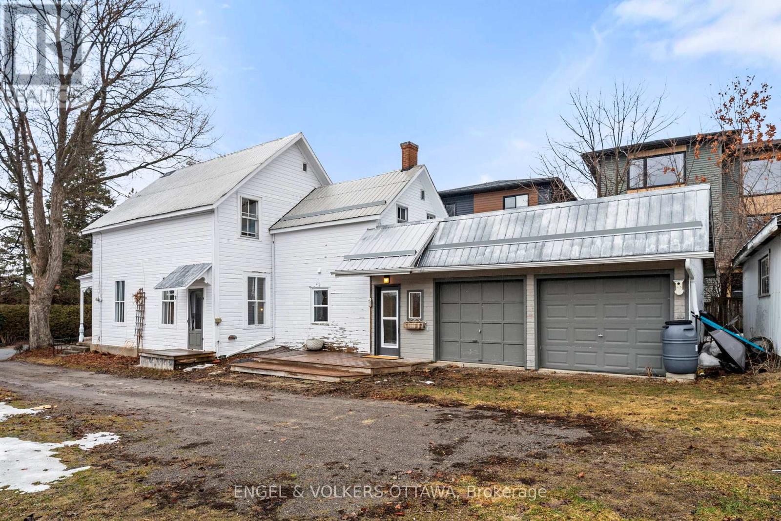 243 Mitcheson Street, Mississippi Mills, Ontario  K0A 1A0 - Photo 3 - X12951960