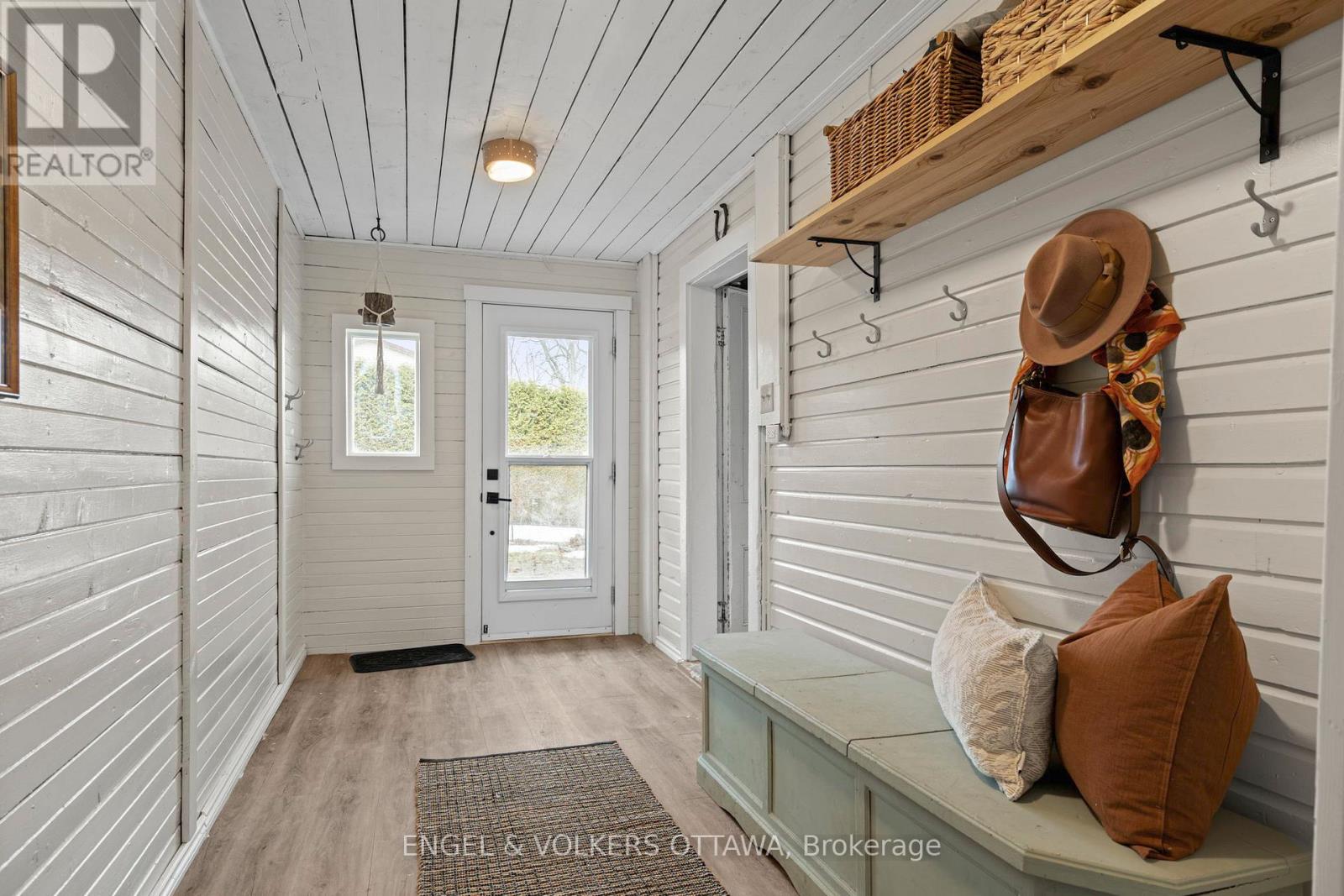 243 Mitcheson Street, Mississippi Mills, Ontario  K0A 1A0 - Photo 5 - X12951960