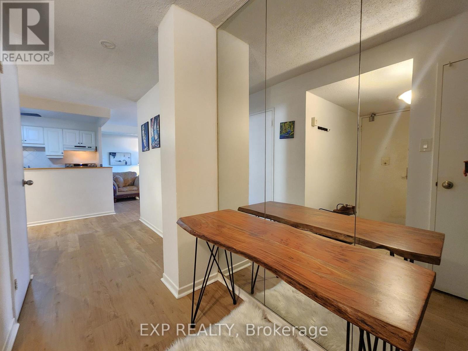 609 - 1380 Prince Of Wales Drive, Ottawa, Ontario  K2C 3N5 - Photo 2 - X12951962