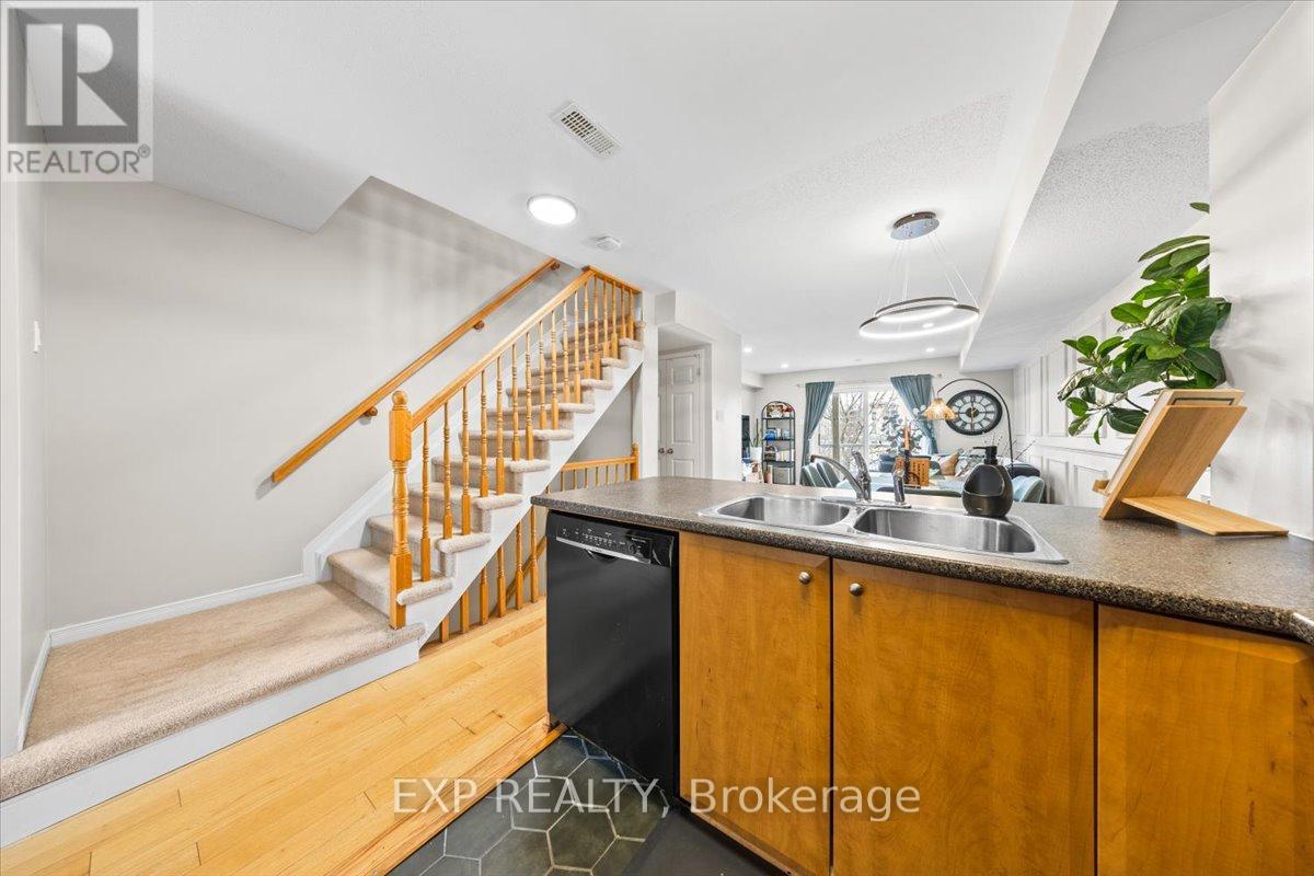 57 Steele Park, Ottawa, Ontario  K1J 0J2 - Photo 16 - X12952020