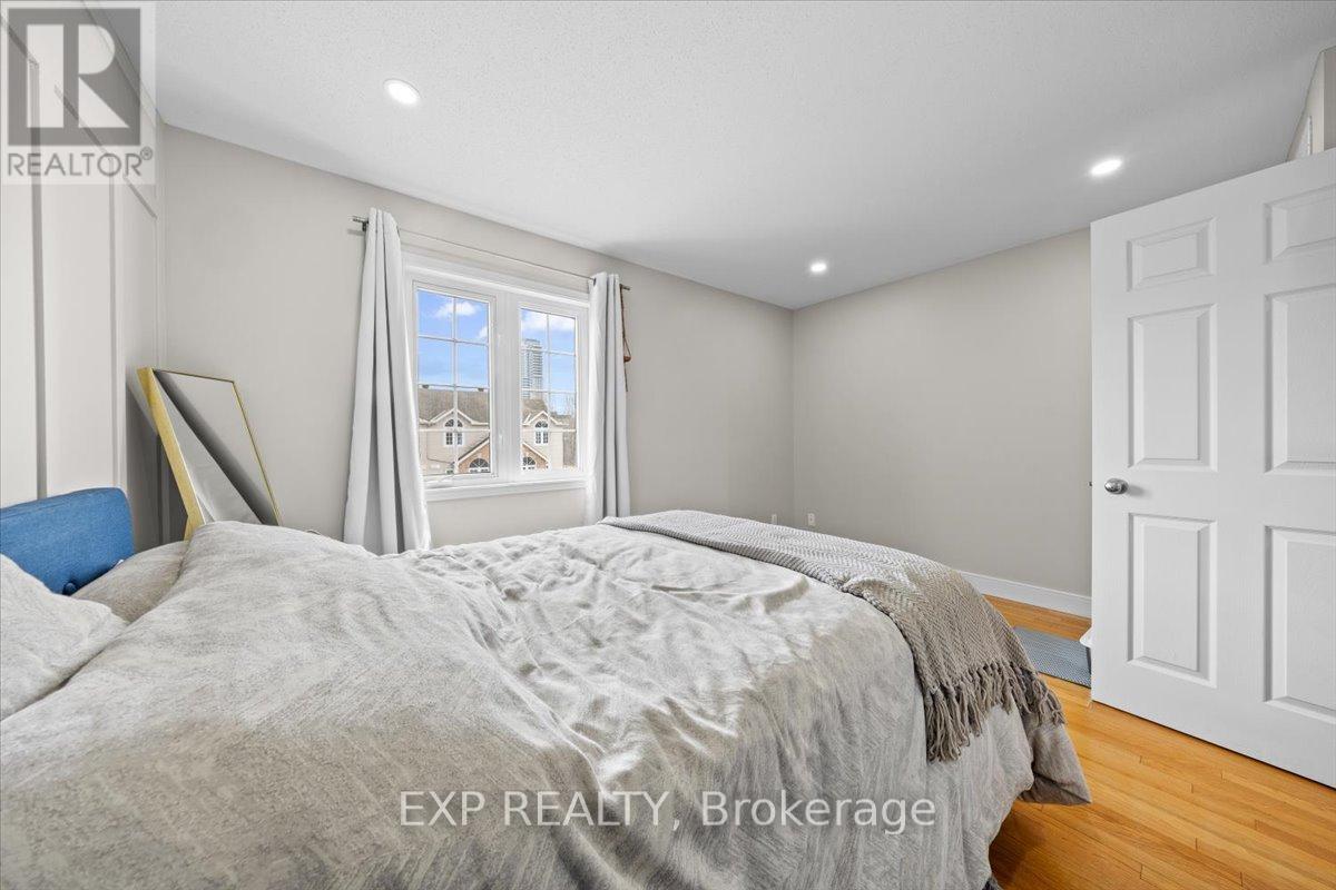 57 Steele Park, Ottawa, Ontario  K1J 0J2 - Photo 30 - X12952020