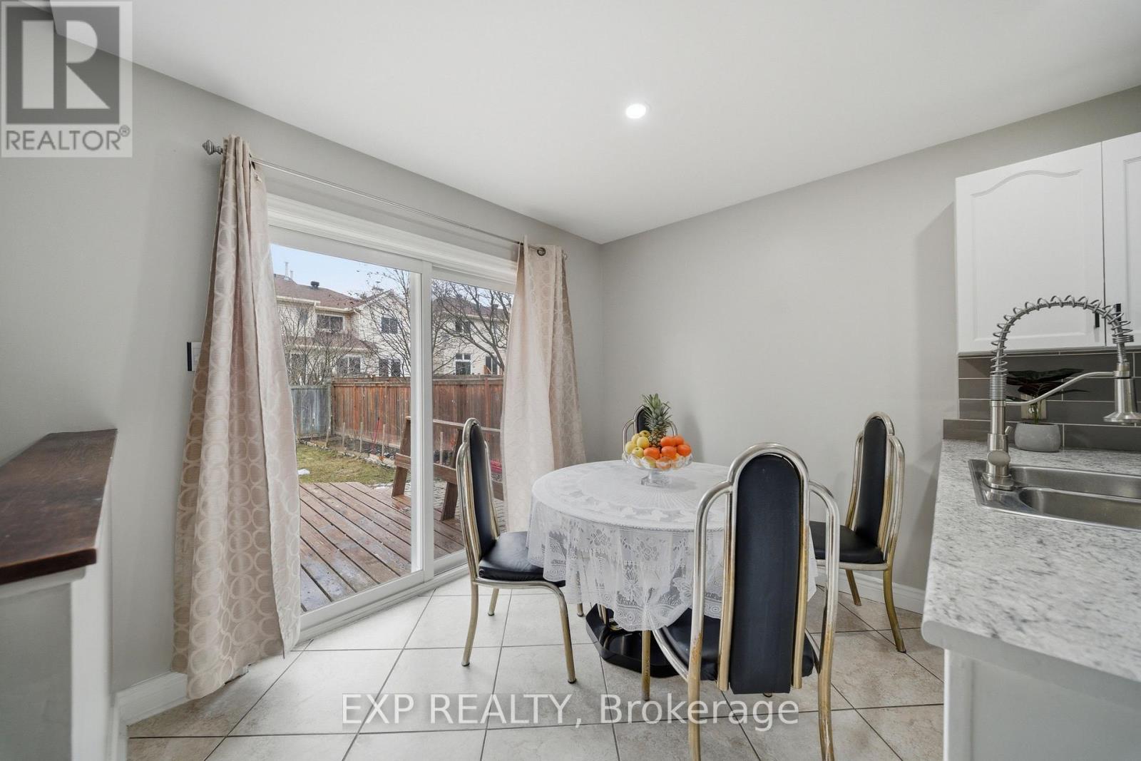 180 Equestrian Drive, Ottawa, Ontario  K2M 2B9 - Photo 15 - X12952060