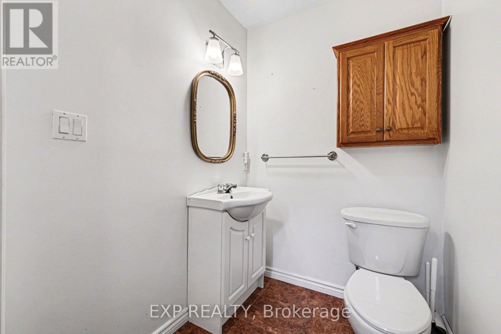 4250 511 Highway, Lanark Highlands, Ontario  K0G 1K0 - Photo 12 - X12952166