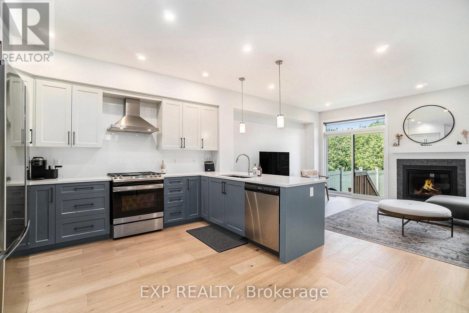 147 Wabikon Crescent, Ottawa, Ontario  K1X 0H8 - Photo 12 - X12952198