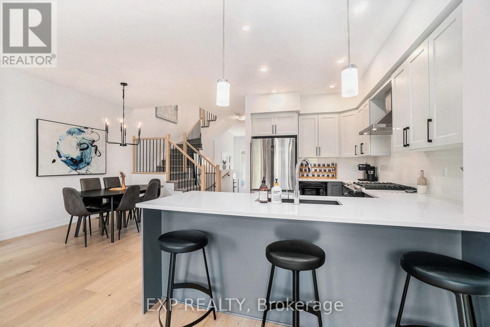 147 Wabikon Crescent, Ottawa, Ontario  K1X 0H8 - Photo 13 - X12952198