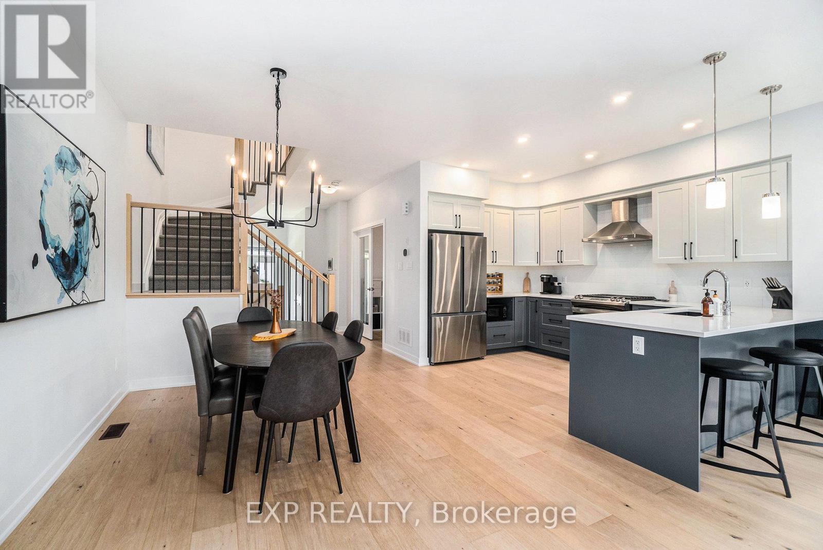 147 Wabikon Crescent, Ottawa, Ontario  K1X 0H8 - Photo 9 - X12952198