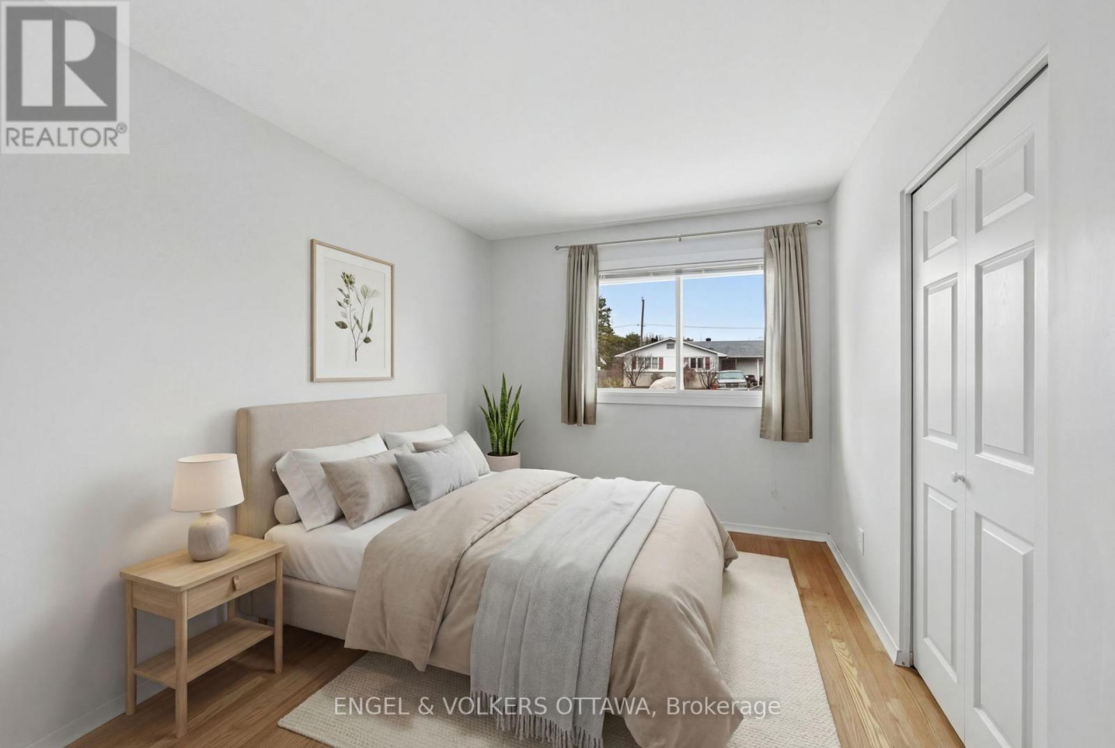 22 Parkside Crescent, Ottawa, Ontario  K2G 3B5 - Photo 12 - X12952202