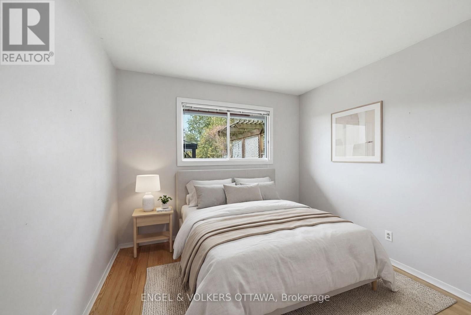 22 Parkside Crescent, Ottawa, Ontario  K2G 3B5 - Photo 13 - X12952202