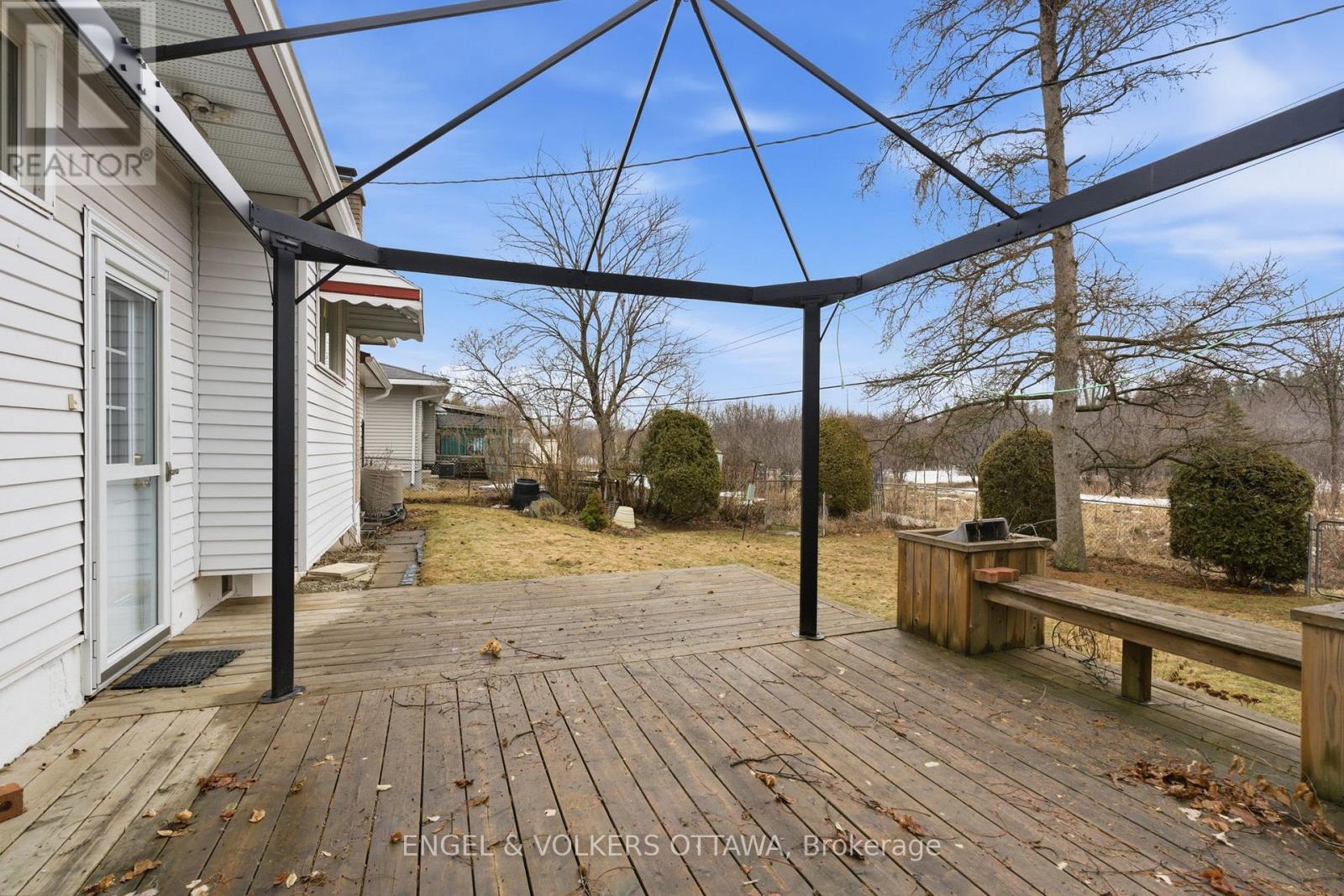 22 Parkside Crescent, Ottawa, Ontario  K2G 3B5 - Photo 24 - X12952202