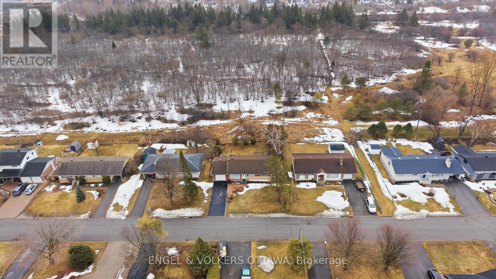 22 Parkside Crescent, Ottawa, Ontario  K2G 3B5 - Photo 25 - X12952202